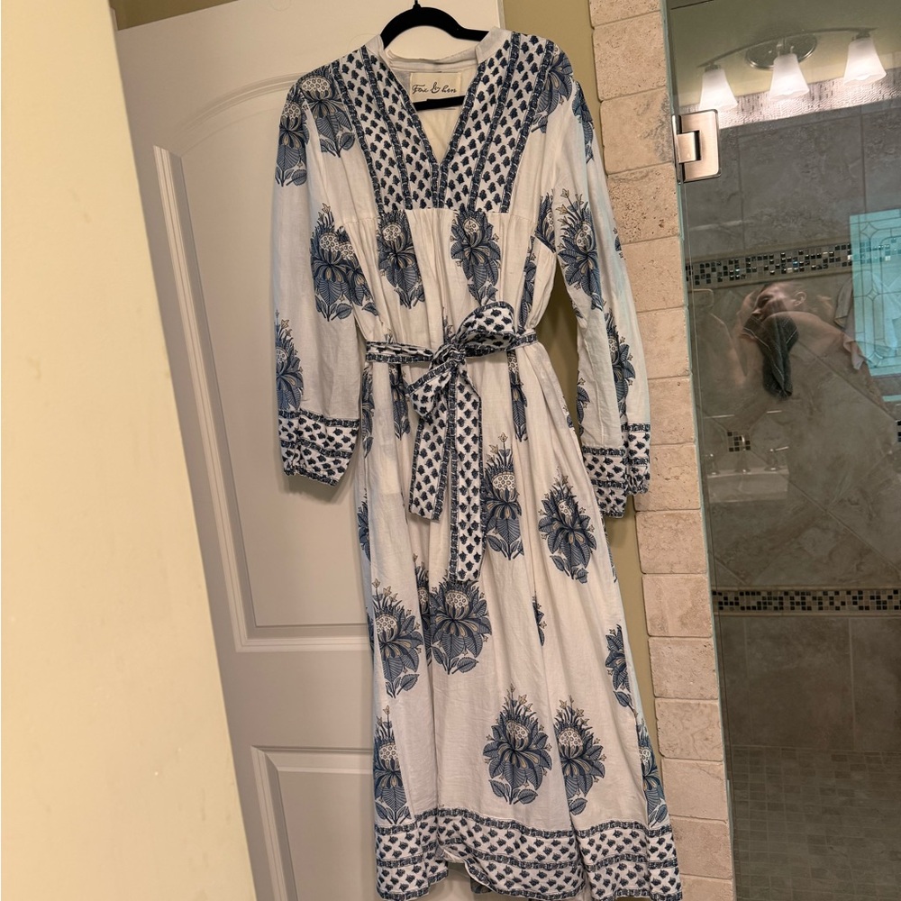 Fox & Hen Blue Floral Midi Dress